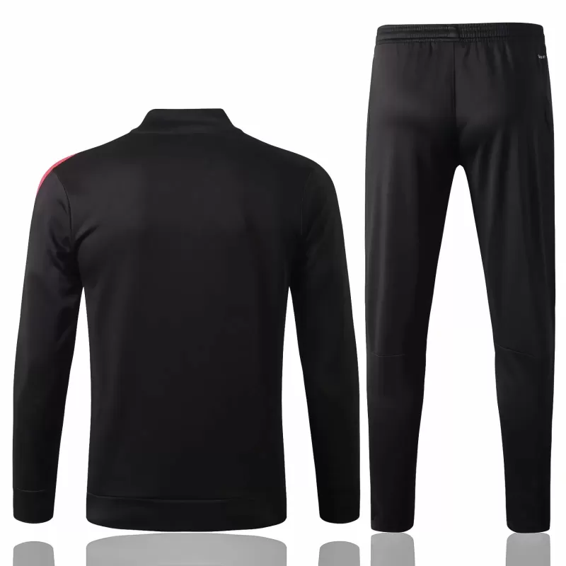 2019 2020 Manchester United Mens Black Presentation Soccer Tracksuit Kit 2019 2020 Manchester United Mens Black Presentation Soccer Tracksuit Kit