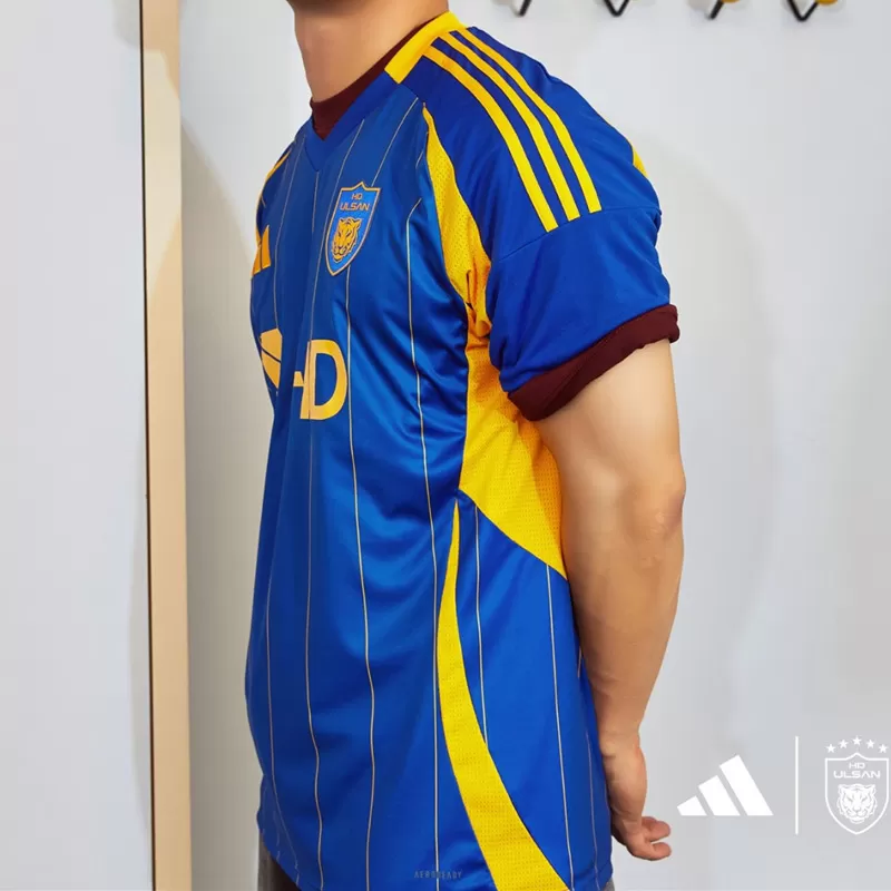 2025 2026 Ulsan HD Mens Home Soccer Jersey Blue Yellow 2025 2026 Ulsan HD Mens Home Soccer Jersey Blue Yellow